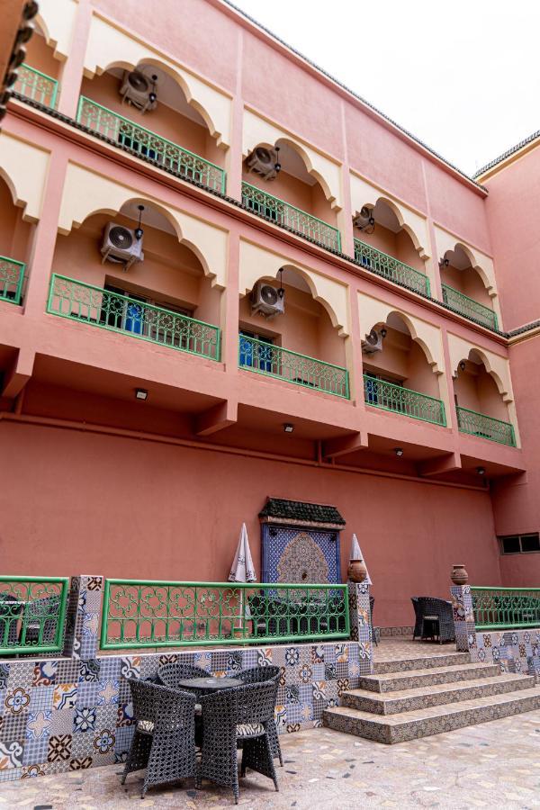 Hotel La Vallee Des Kasbahs Chez Ilyas Тингир Экстерьер фото