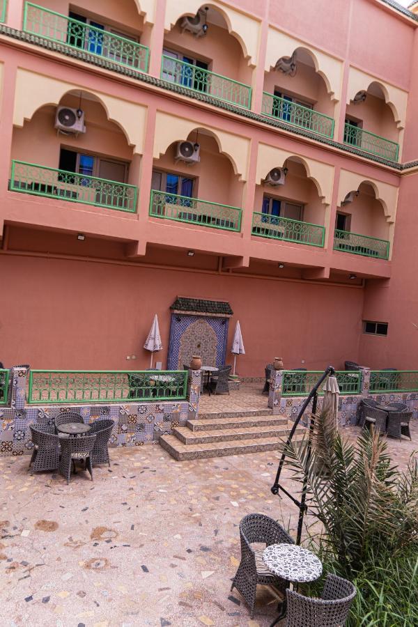 Hotel La Vallee Des Kasbahs Chez Ilyas Тингир Экстерьер фото