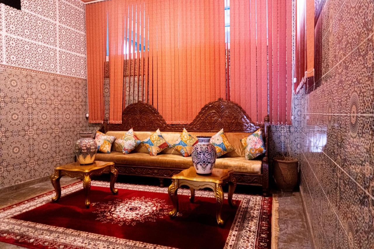 Hotel La Vallee Des Kasbahs Chez Ilyas Тингир Экстерьер фото