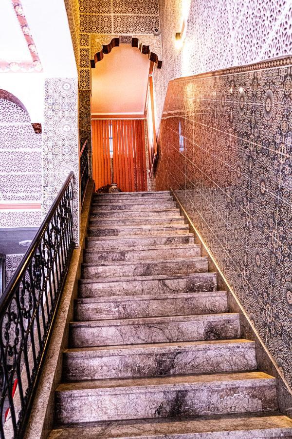 Hotel La Vallee Des Kasbahs Chez Ilyas Тингир Экстерьер фото