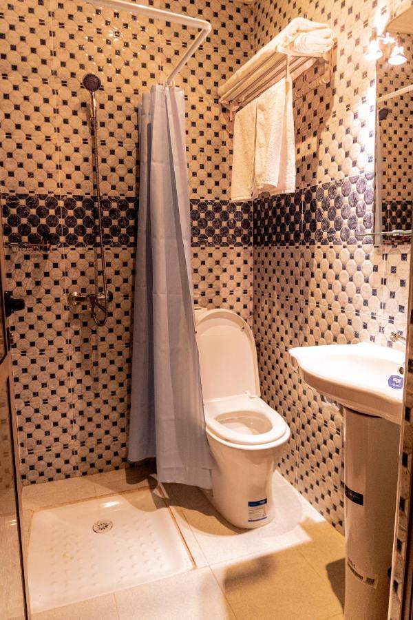 Hotel La Vallee Des Kasbahs Chez Ilyas Тингир Экстерьер фото