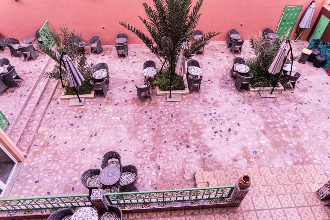 Hotel La Vallee Des Kasbahs Chez Ilyas Тингир Экстерьер фото