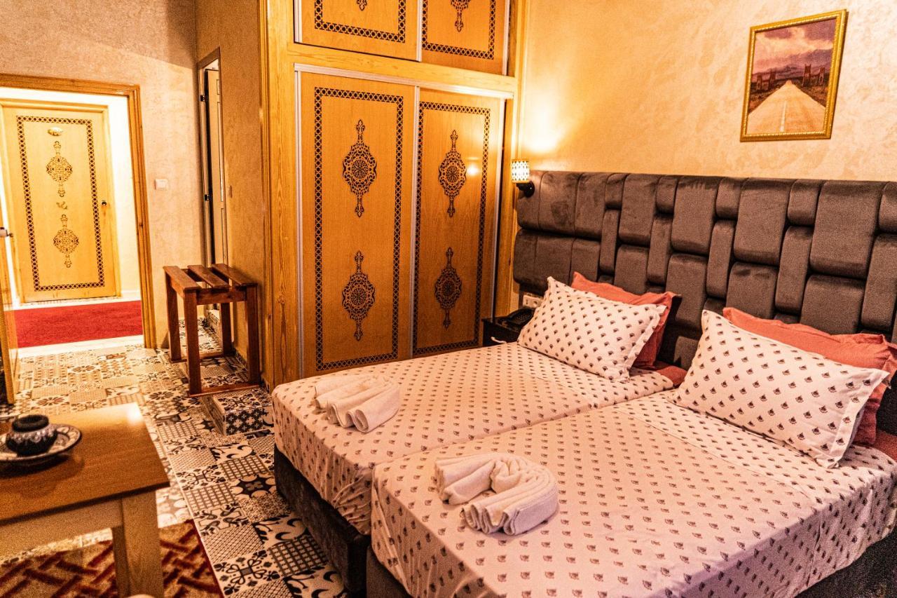 Hotel La Vallee Des Kasbahs Chez Ilyas Тингир Экстерьер фото