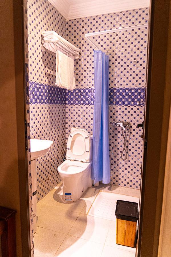 Hotel La Vallee Des Kasbahs Chez Ilyas Тингир Экстерьер фото