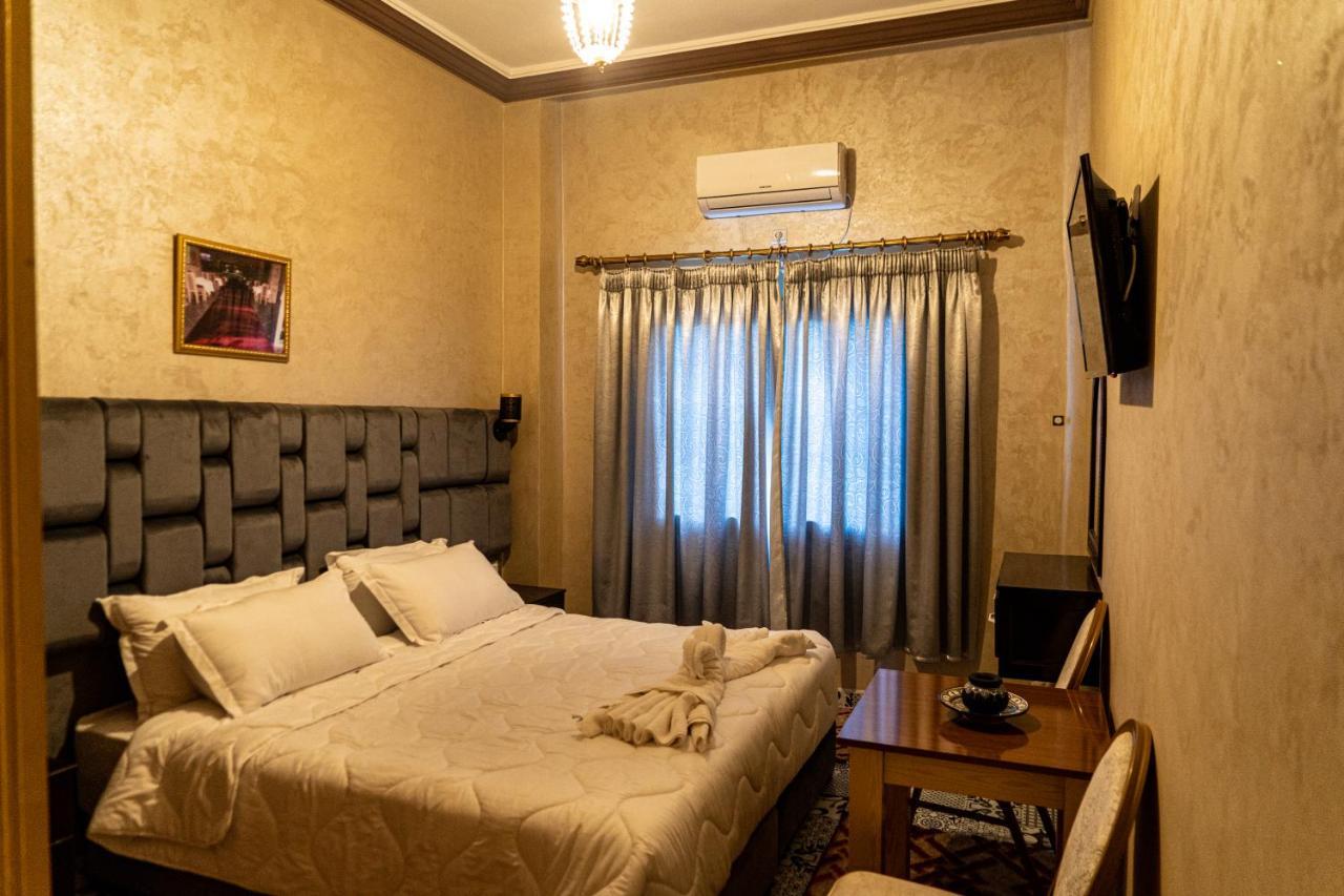 Hotel La Vallee Des Kasbahs Chez Ilyas Тингир Экстерьер фото