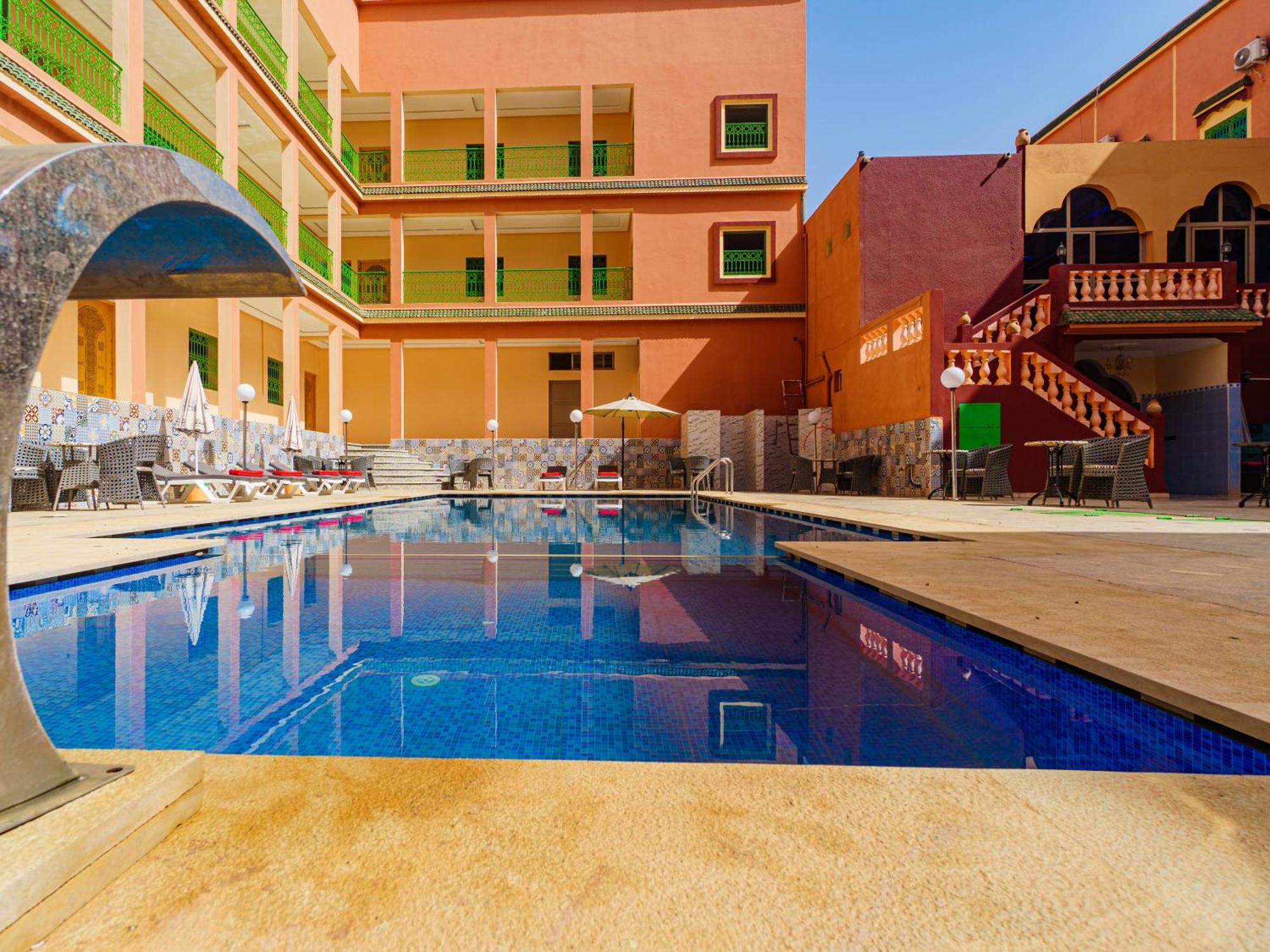 Hotel La Vallee Des Kasbahs Chez Ilyas Тингир Экстерьер фото
